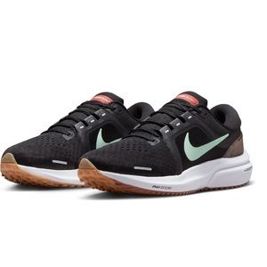 Nike Air Zoom Vomero 16 Women’s Size 8